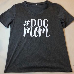 Dog Mom Dark Grey T-Shirt Form Fitted